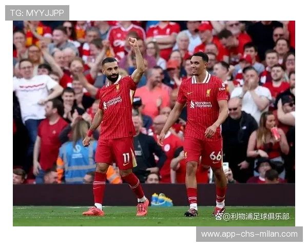 利物浦夜训：萨拉赫与球队练习快速反击传球线路