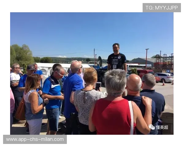 梅州降级后的基层教练团队如何获得外部支持？