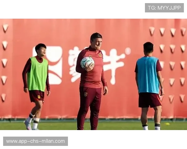 国足主帅研究新阵型适应对手，国足对手主帅辞职