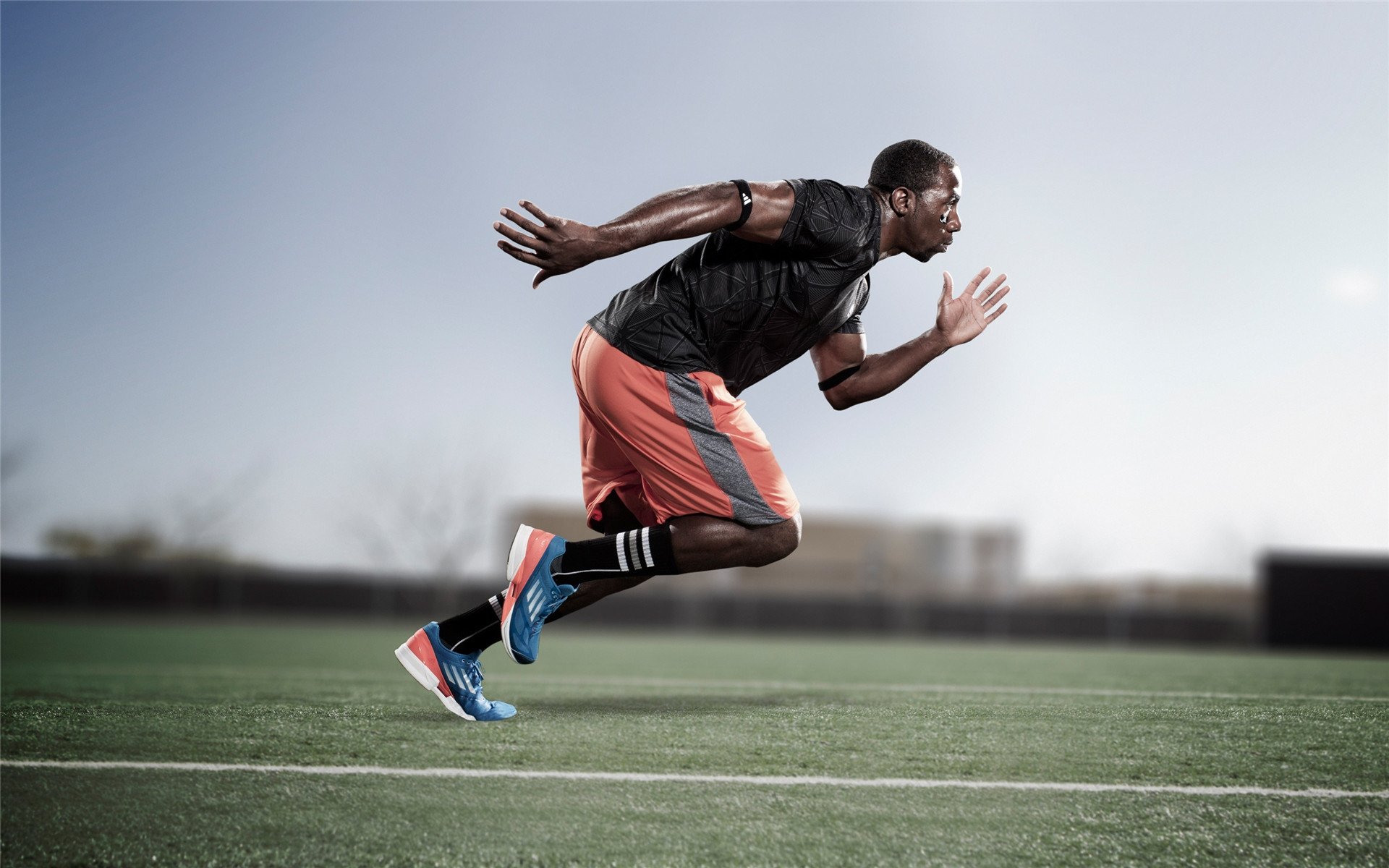 米兰全站APP下载-《PUBG Mobile》现场直播引万人观看，粉丝热情高涨，pubg mobile